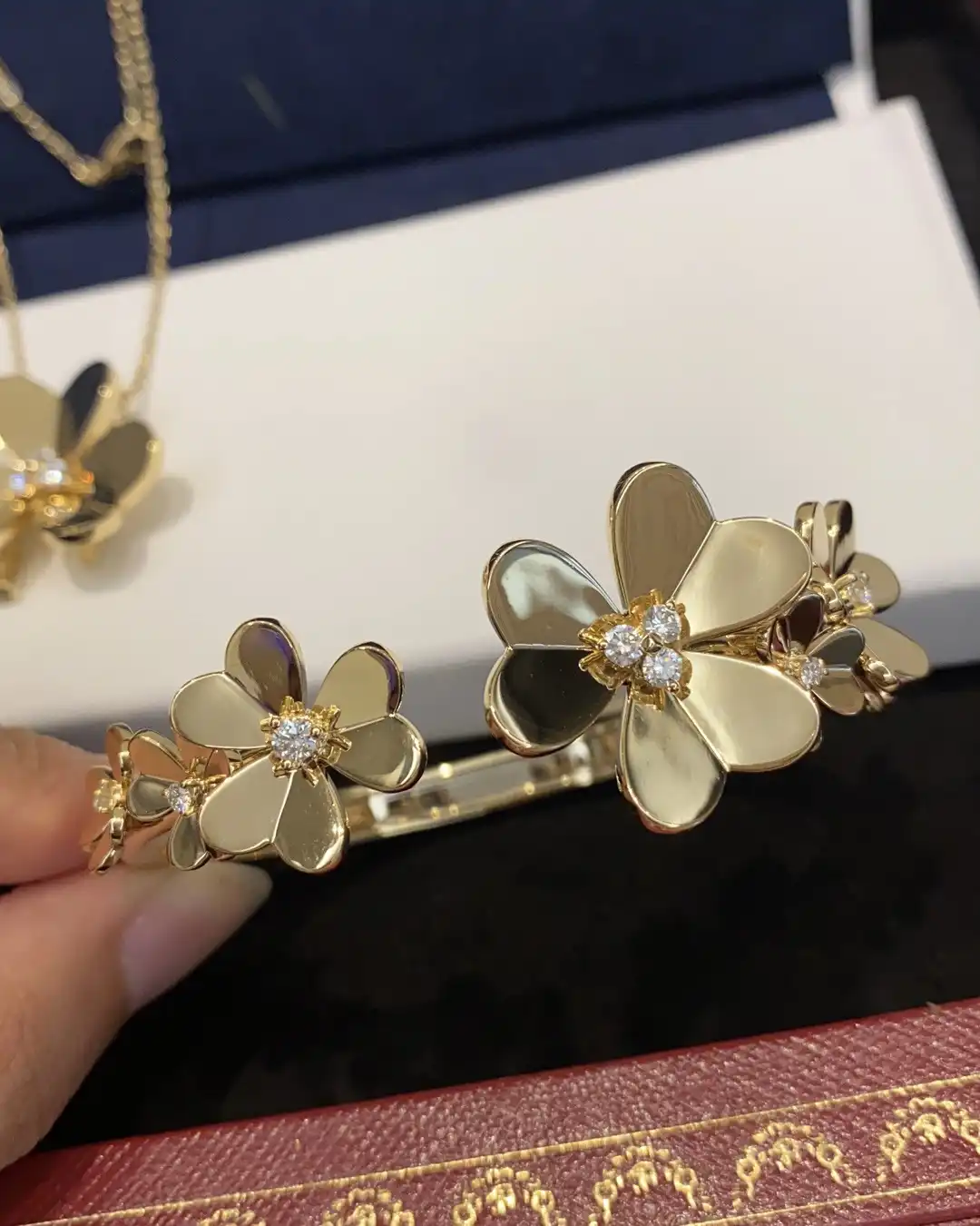 满钻手镯定制图片展示