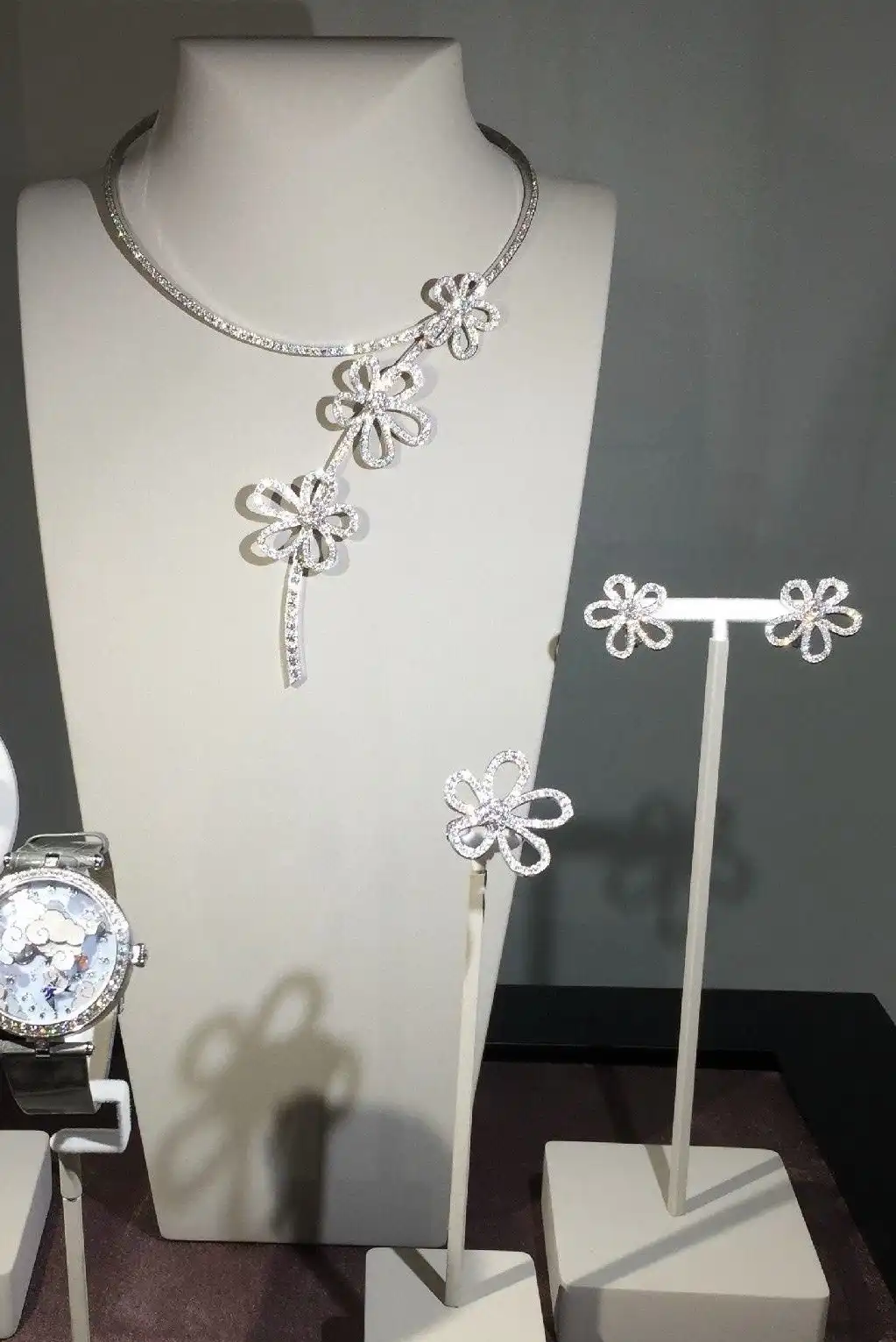 满钻手镯定制图片展示