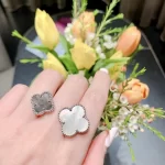 上班族锁死这8款黄金手镯！小克重+通勤神颜，今年夏天入手超值！