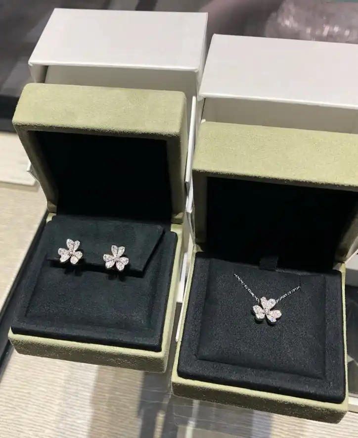 满钻手镯定制图片展示