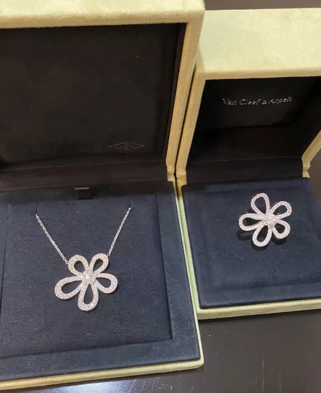 满钻手镯定制图片展示